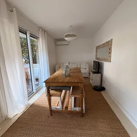 Beautiful Accommodation, Terrace, Parking *